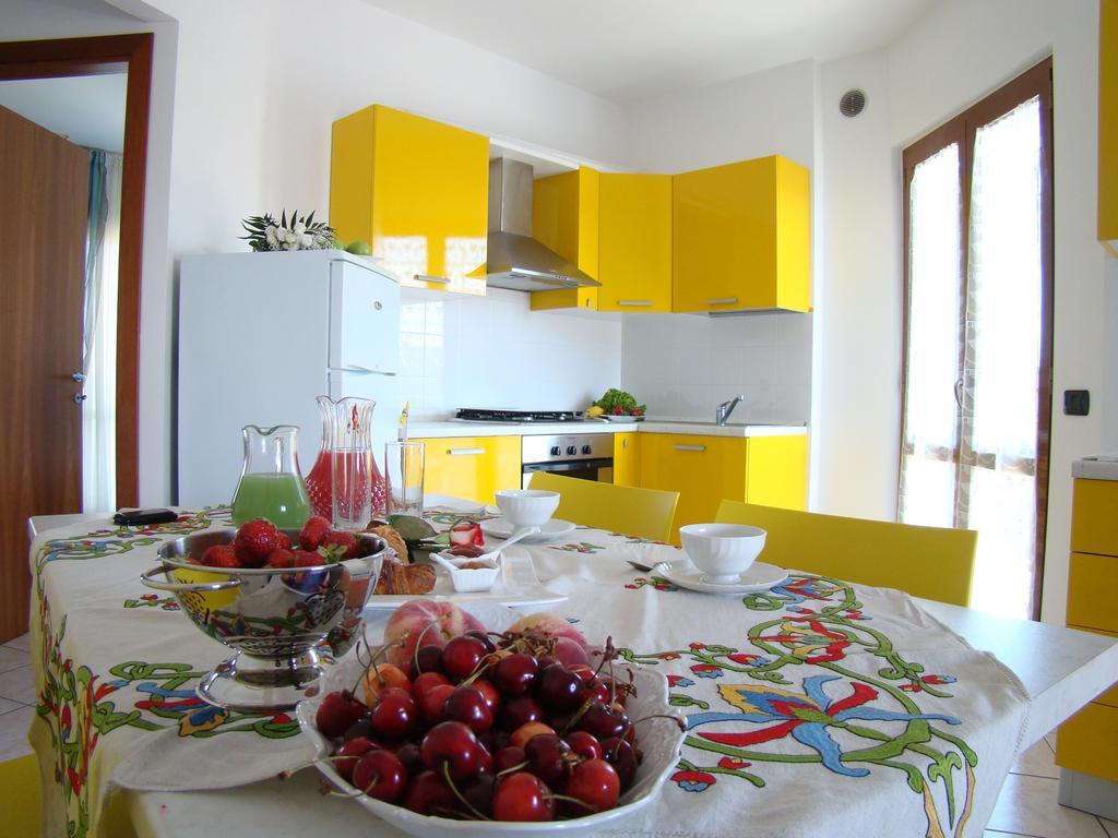 Residence Acquamarina Сан-Бенедетто-дель-Тронто Екстер'єр фото